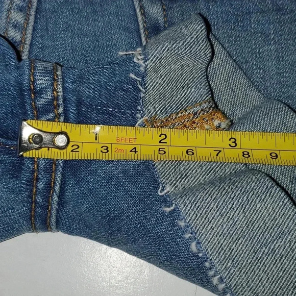 BLANK NYC Distressed Roll Up "The Fulton" Jean Shorts Size 26 NWT - Picture 12 of 12